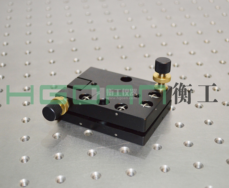 衡工雙軸傾斜俯仰二維微調精密工作位移臺2IM80×60-2